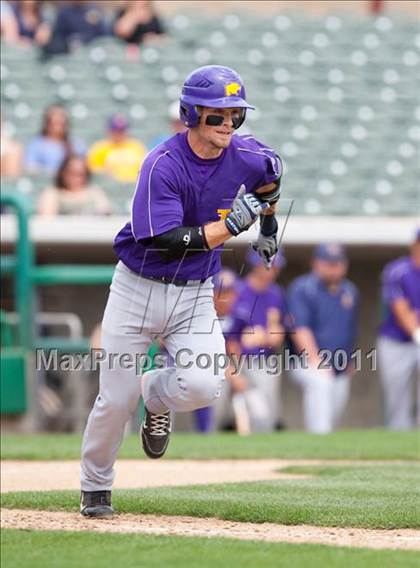 Thumbnail 1 in Linden vs. Escalon (Banner Island Classic) photogallery.