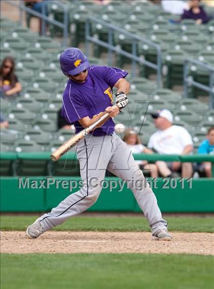 Thumbnail 2 in Linden vs. Escalon (Banner Island Classic) photogallery.