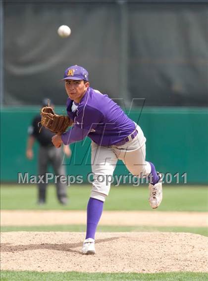 Thumbnail 3 in Linden vs. Escalon (Banner Island Classic) photogallery.