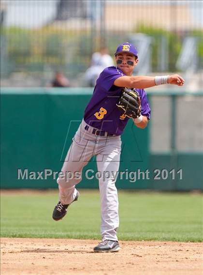 Thumbnail 2 in Linden vs. Escalon (Banner Island Classic) photogallery.