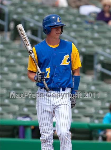 Thumbnail 2 in Linden vs. Escalon (Banner Island Classic) photogallery.