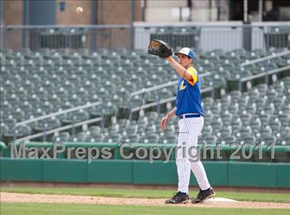 Thumbnail 1 in Linden vs. Escalon (Banner Island Classic) photogallery.