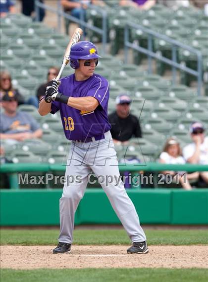 Thumbnail 3 in Linden vs. Escalon (Banner Island Classic) photogallery.