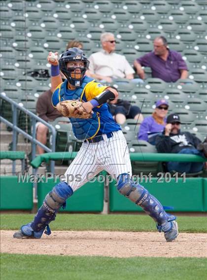 Thumbnail 1 in Linden vs. Escalon (Banner Island Classic) photogallery.