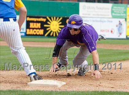 Thumbnail 1 in Linden vs. Escalon (Banner Island Classic) photogallery.