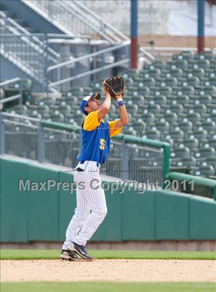 Thumbnail 1 in Linden vs. Escalon (Banner Island Classic) photogallery.