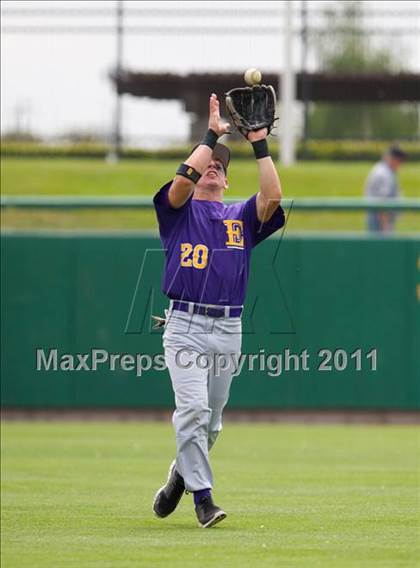Thumbnail 2 in Linden vs. Escalon (Banner Island Classic) photogallery.