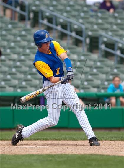 Thumbnail 3 in Linden vs. Escalon (Banner Island Classic) photogallery.