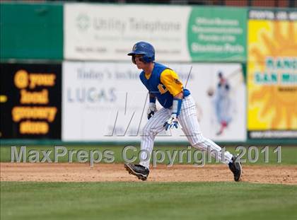 Thumbnail 3 in Linden vs. Escalon (Banner Island Classic) photogallery.