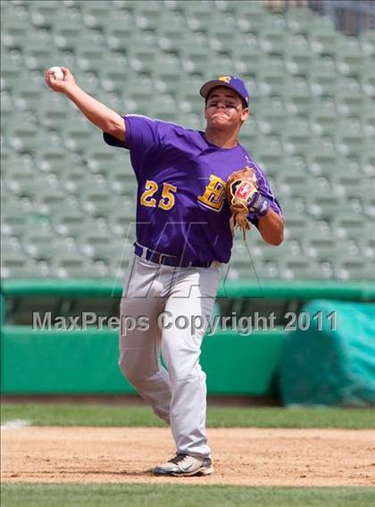 Thumbnail 2 in Linden vs. Escalon (Banner Island Classic) photogallery.