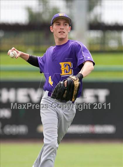 Thumbnail 2 in Linden vs. Escalon (Banner Island Classic) photogallery.