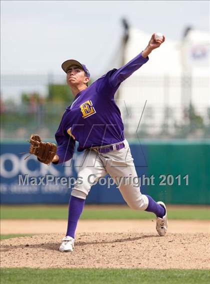 Thumbnail 1 in Linden vs. Escalon (Banner Island Classic) photogallery.