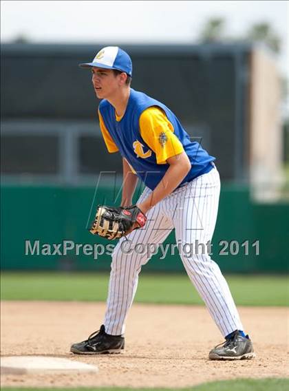 Thumbnail 2 in Linden vs. Escalon (Banner Island Classic) photogallery.
