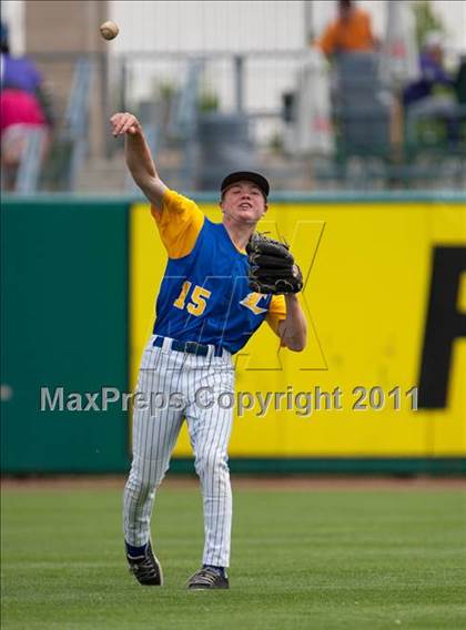 Thumbnail 1 in Linden vs. Escalon (Banner Island Classic) photogallery.