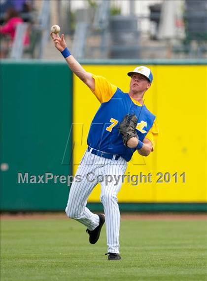 Thumbnail 2 in Linden vs. Escalon (Banner Island Classic) photogallery.
