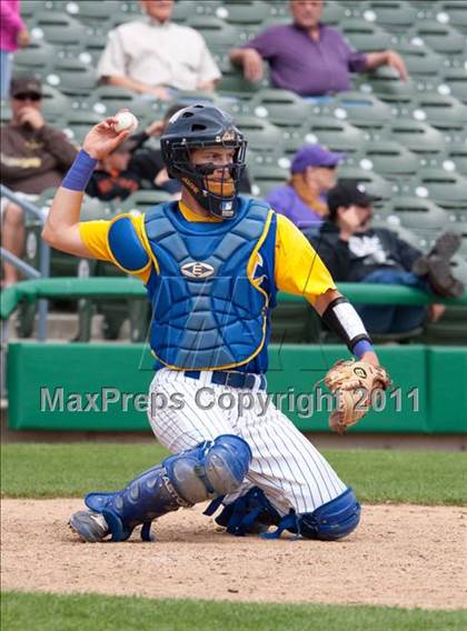 Thumbnail 3 in Linden vs. Escalon (Banner Island Classic) photogallery.