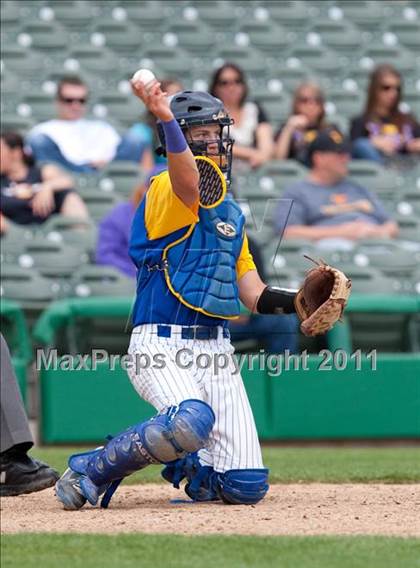 Thumbnail 3 in Linden vs. Escalon (Banner Island Classic) photogallery.