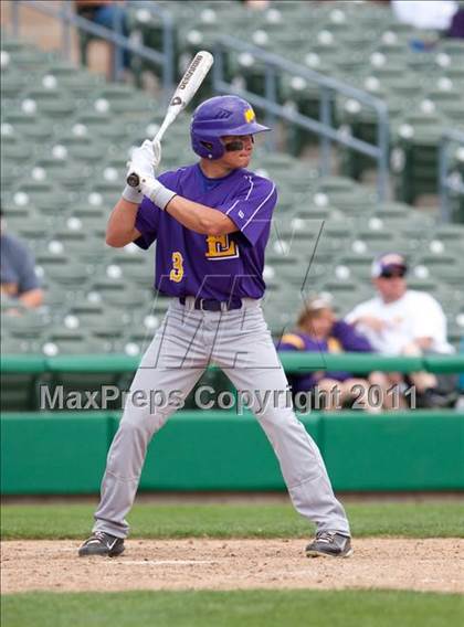 Thumbnail 2 in Linden vs. Escalon (Banner Island Classic) photogallery.