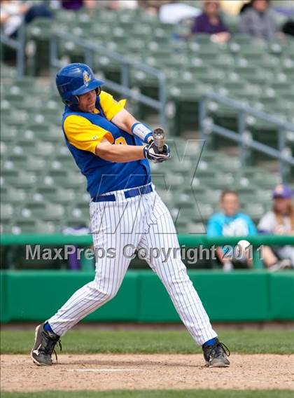 Thumbnail 3 in Linden vs. Escalon (Banner Island Classic) photogallery.