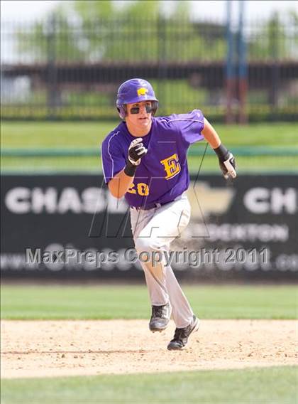 Thumbnail 2 in Linden vs. Escalon (Banner Island Classic) photogallery.