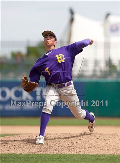 Thumbnail 3 in Linden vs. Escalon (Banner Island Classic) photogallery.