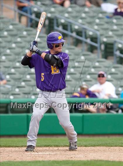 Thumbnail 2 in Linden vs. Escalon (Banner Island Classic) photogallery.