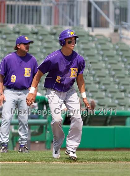 Thumbnail 3 in Linden vs. Escalon (Banner Island Classic) photogallery.