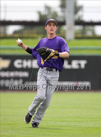 Thumbnail 1 in Linden vs. Escalon (Banner Island Classic) photogallery.