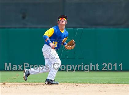 Thumbnail 1 in Linden vs. Escalon (Banner Island Classic) photogallery.