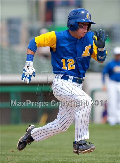 Thumbnail 1 in Linden vs. Escalon (Banner Island Classic) photogallery.