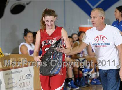 Thumbnail 3 in Burlingame vs. Folsom (Bulldog Winter Classic) photogallery.