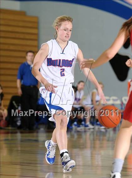 Thumbnail 3 in Burlingame vs. Folsom (Bulldog Winter Classic) photogallery.