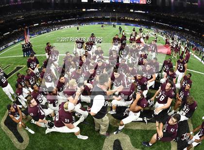Thumbnail 3 in University Lab vs. De La Salle (LHSAA Division II Final) photogallery.