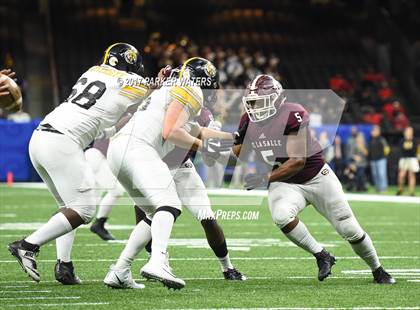 Thumbnail 1 in University Lab vs. De La Salle (LHSAA Division II Final) photogallery.