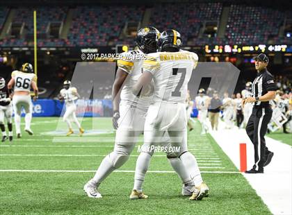 Thumbnail 1 in University Lab vs. De La Salle (LHSAA Division II Final) photogallery.