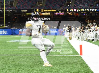 Thumbnail 3 in University Lab vs. De La Salle (LHSAA Division II Final) photogallery.