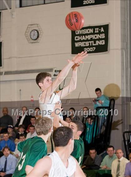 Thumbnail 3 in Bishop Hendricken @ Chariho photogallery.