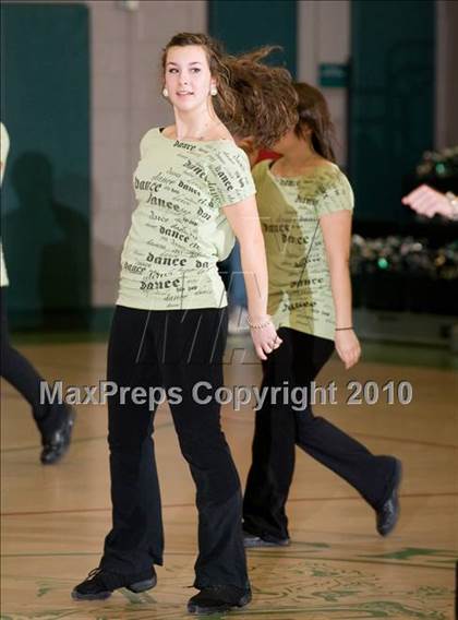 Thumbnail 3 in Bishop Hendricken @ Chariho photogallery.