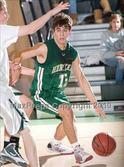 Thumbnail 3 in Bishop Hendricken @ Chariho photogallery.