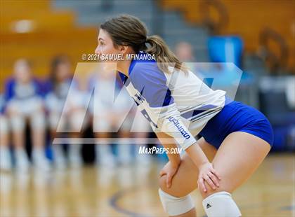 Thumbnail 3 in Millard South vs. Marian photogallery.
