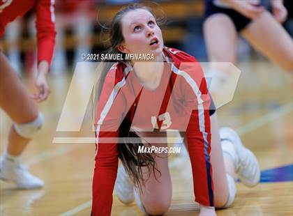 Thumbnail 3 in Millard South vs. Marian photogallery.