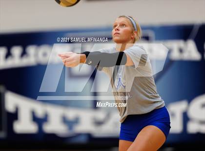 Thumbnail 3 in Millard South vs. Marian photogallery.