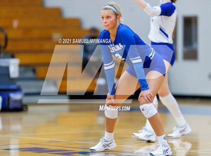 Thumbnail 2 in Millard South vs. Marian photogallery.