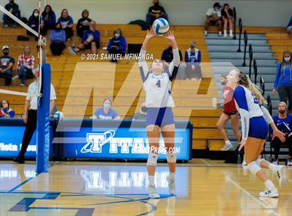 Thumbnail 3 in Millard South vs. Marian photogallery.