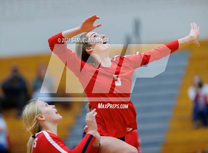 Thumbnail 3 in Millard South vs. Marian photogallery.