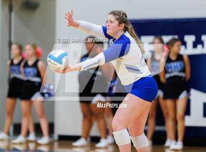 Thumbnail 3 in Millard South vs. Marian photogallery.