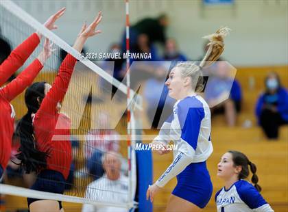 Thumbnail 2 in Millard South vs. Marian photogallery.