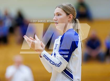 Thumbnail 3 in Millard South vs. Marian photogallery.