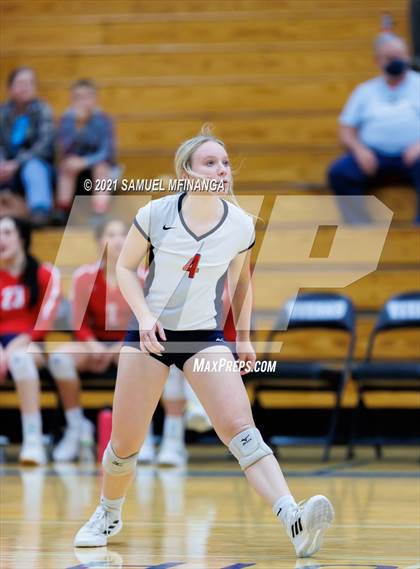 Thumbnail 3 in Millard South vs. Marian photogallery.