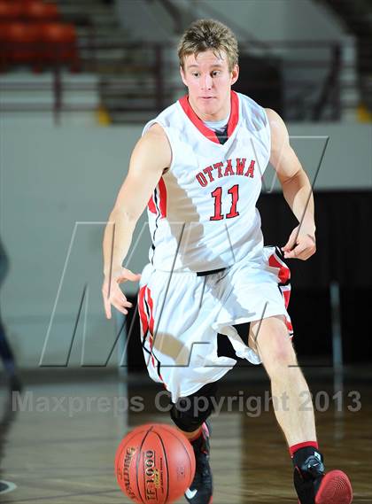 Thumbnail 3 in Ottawa vs. Anderson County (KSHSAA 4A  1st Round) photogallery.